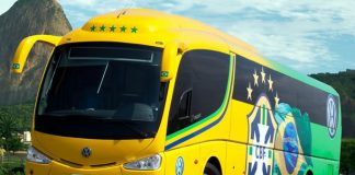 Ônibus estilo Seleção Brasileira