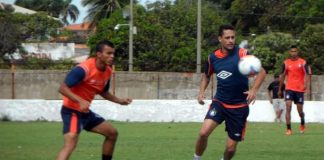 Jogadores remistas realizam atividade física