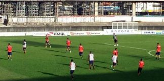 Jogadores remistas realizam atividade física