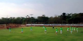 Jogadores remistas realizam atividade física