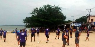 Jogadores remistas realizam atividade física no distrito de Outeiro