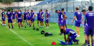 Jogadores remistas realizam atividade física