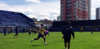 Jogadores remistas realizam atividade física