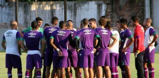 Jogadores remistas realizam atividade física