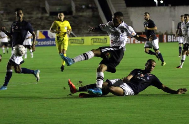 Botafogo-PB 3x2 Remo (Mikael)