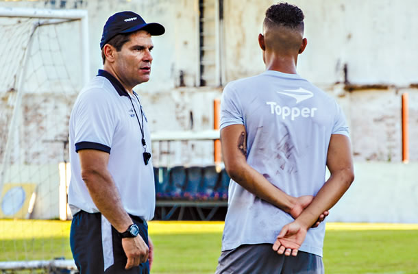 Léo Goiano e Tsunami