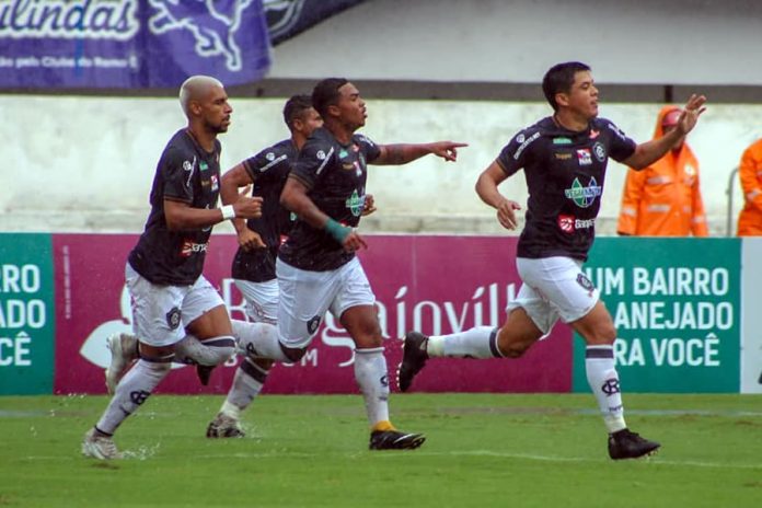 Remo 3x0 São Raimundo (Gustavo Ramos, Lailson, Emerson Carioca e Echeverría)