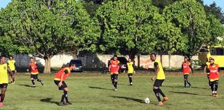 Jogadores remistas realizam atividade física