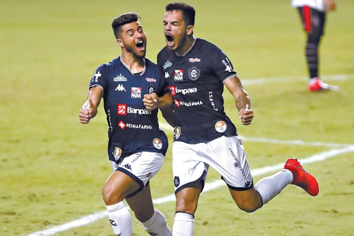 Remo 2x1 Ferroviário-CE (Tcharlles e Fredson)