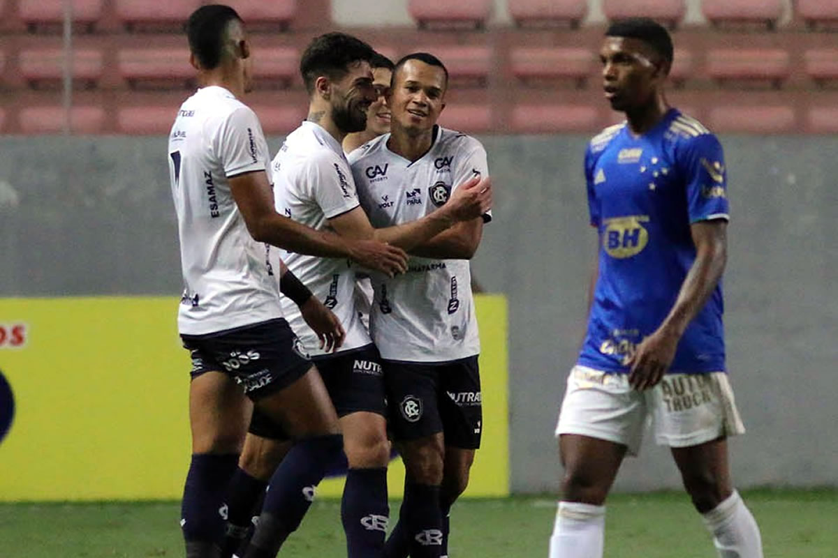 Resumo de Cruzeiro 0 x 3 Avaí: “Pra subir precisa de 16 vitórias (e dois  empates) em 26 jogos. Hoje tem 2 vitórias em 12 jogos