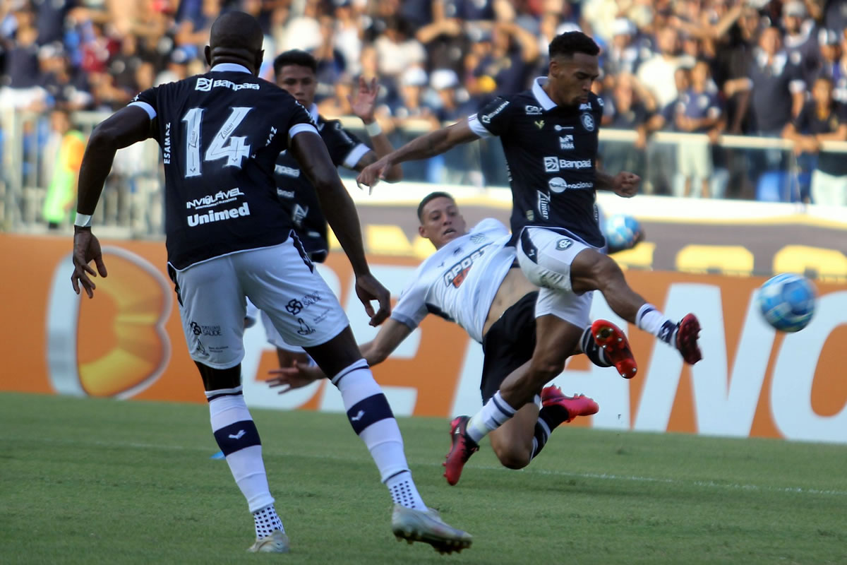 Rei do empate, Corinthians se aproxima de próprio recorde no