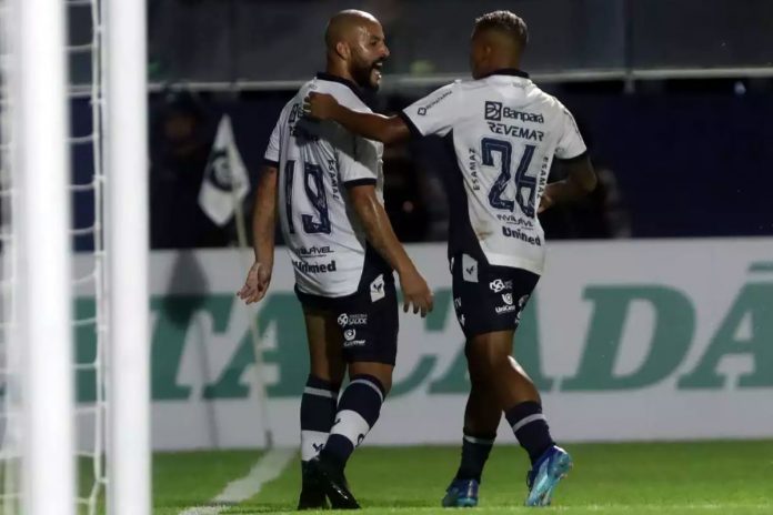 Tapajós 1×3 Remo (Ytalo e Felipinho) – Foto: Marx Vasconcelos (O Liberal)