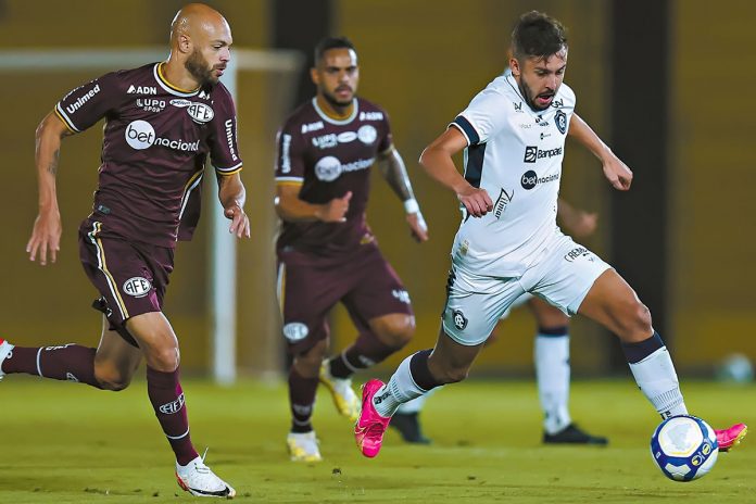 Ferroviária-SP 2×1 Remo (Giovanni Pavani) – Foto: Pedro Zacchi