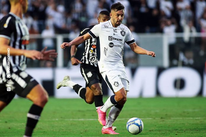 Figueirense-SC 1×0 Remo (Giovanni Pavani) – Foto: Samara Miranda (Clube do Remo)