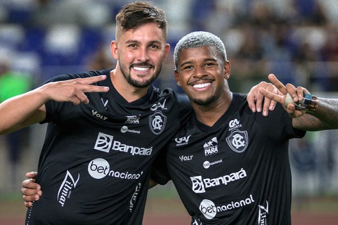 Giovanni Pavani e Jaderson – Foto: Samara Miranda (Clube do Remo)