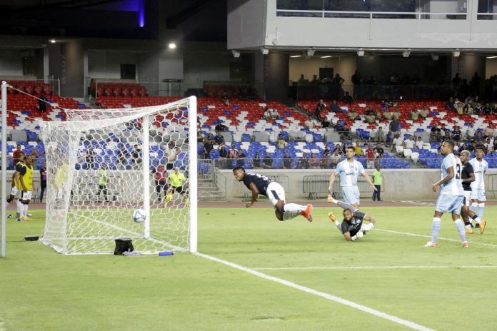 Remo 3×0 Londrina-PR (Ribamar e Jaderson) – Foto: Mauro Ângelo (Diário do Pará)