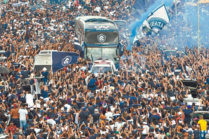 Fenômeno Azul no Mangueirão – Foto: Thiago Gomes (O Liberal)