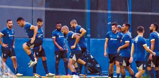 Jogadores remistas realizam atividade física – Foto: Cristino Martins (O Liberal)