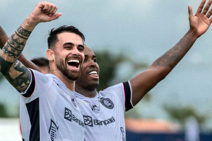 Caeté 0×4 Remo (Felipe Vizeu e Adailton) – Foto: Samara Miranda (Clube do Remo)