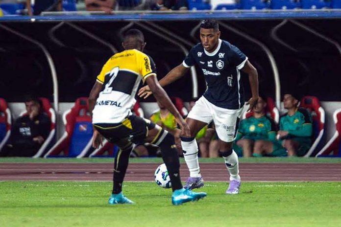 Remo 1×2 Criciúma-SC (Pedro Rocha) – Foto: Samara Miranda (Clube do Remo)